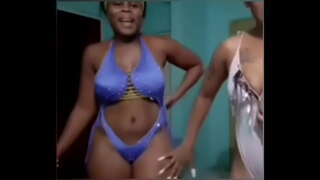 (NN)ស្រឡាញ់ពួកគេនិងបន្សាបញ្ចេញសំឡេង