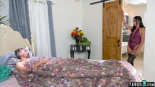 ���ก่าของพ่อเลี้ยงของ anal ไอ้ของเขาผอมกะหร่องลาติน่าลูกเลี้ยง