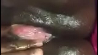 Gra w dowcip z czekolady mokrej cipki