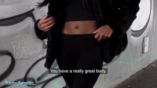 Јавни агент великој Британији Чернокожая Азија Зрак галопира са својим великим сочним дупе на огромном чланице за готовину Јавни агент великој Британији Чернокожая Азија Зрак галопира са својим великим сочним дупе на огромном чланице за готовину